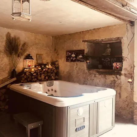 Chez Lilly & Cie 10 A 12 Personnes Avec Sauna Et Piscine