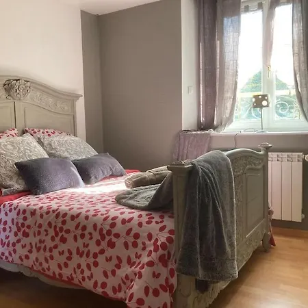 Chez Lilly&cie 10 à 12 Personnes Avec Sauna Et Piscine Saint-Martin-dʼAblois